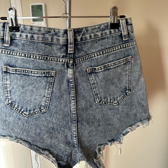 High-Rise Ripped Denim Shorts - Picture 2 of 7